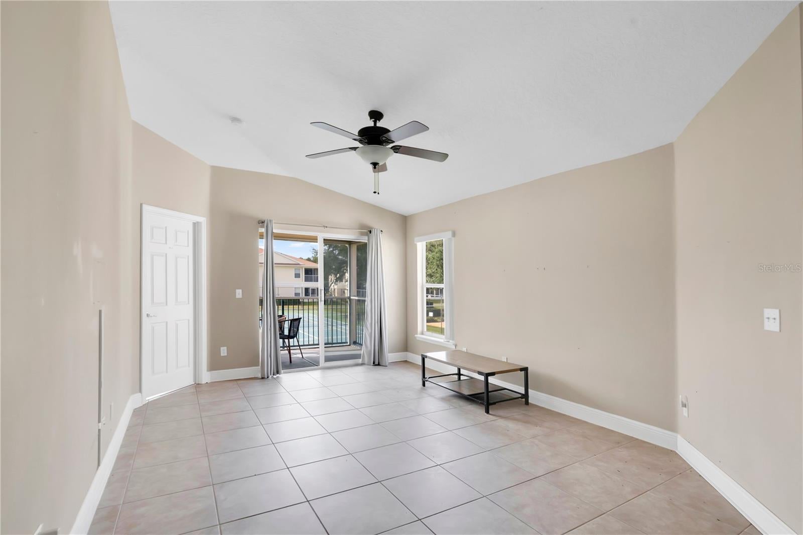 8810 GRAND PALMS CIRCLE B