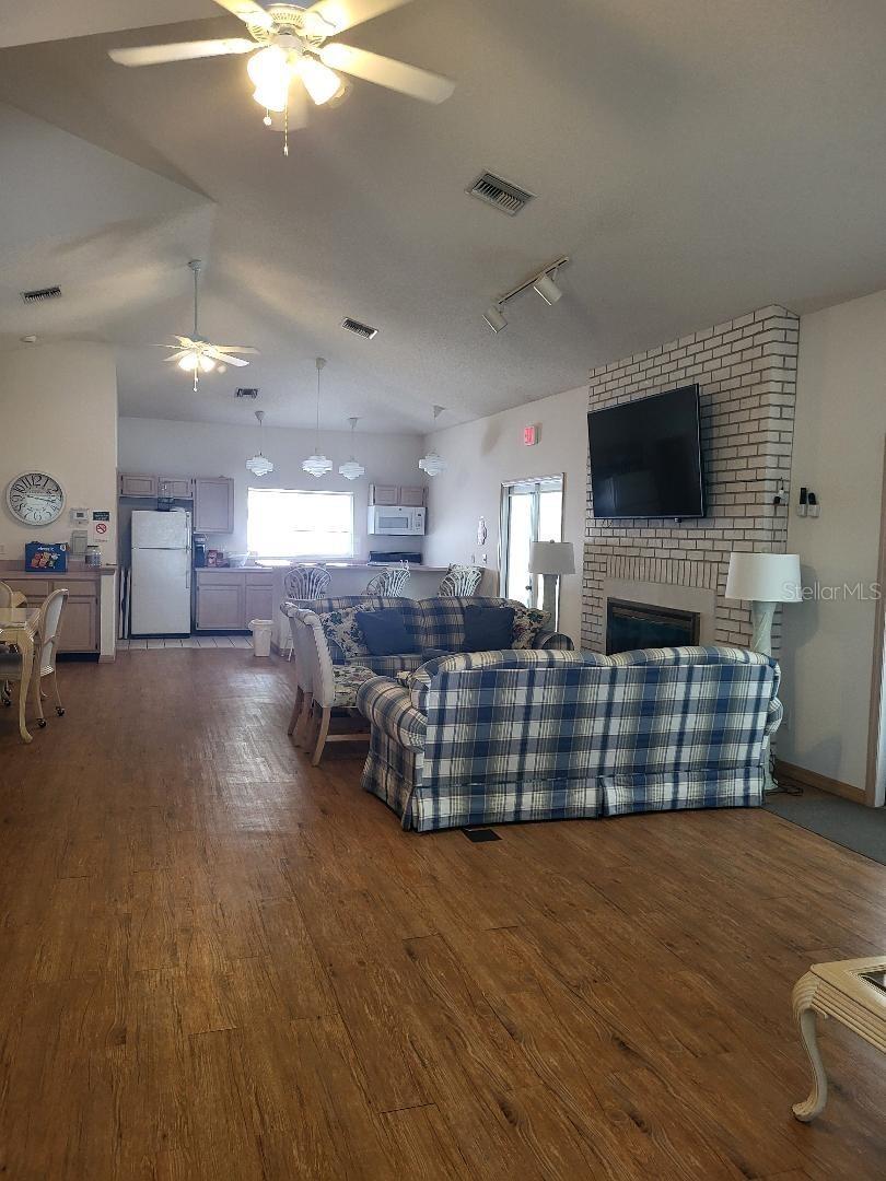 FAIRWAY PALMS A CONDO - Residential