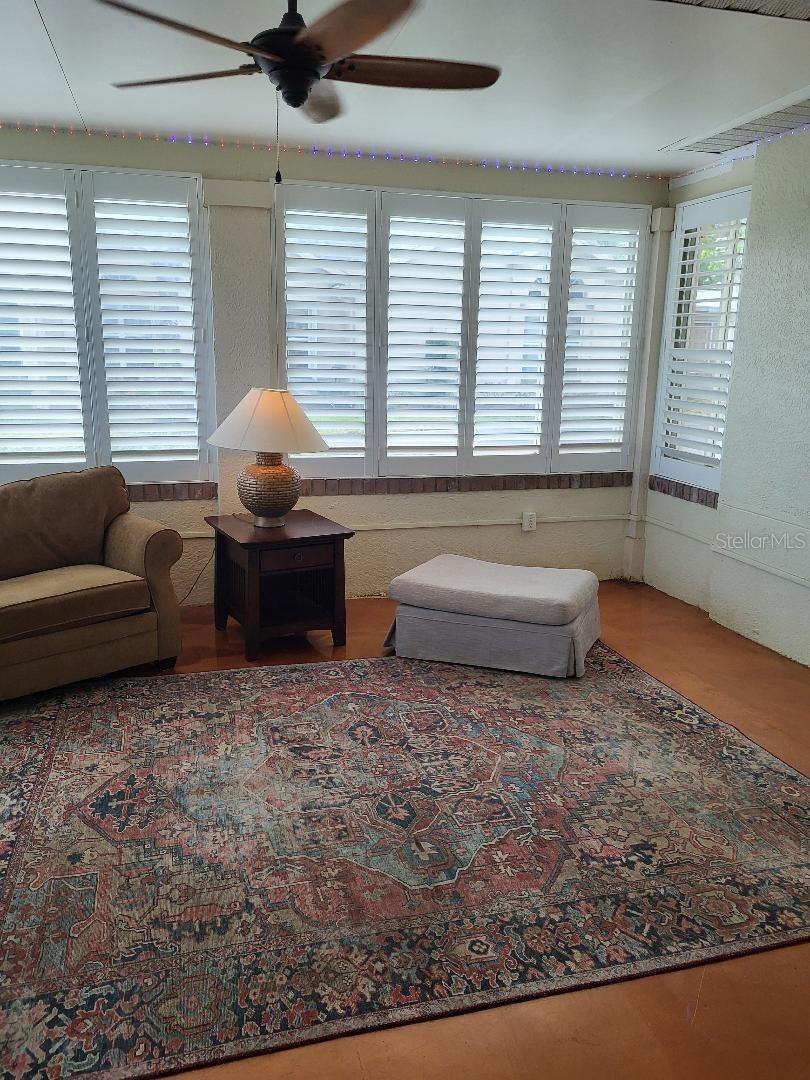 FAIRWAY PALMS A CONDO - Residential