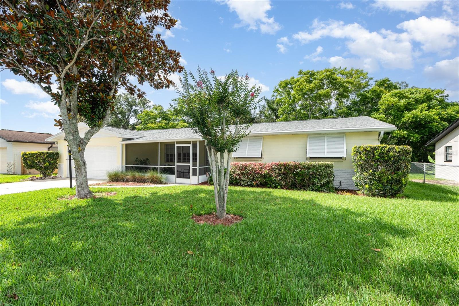 LANTERN PARK UNITS 01 & 02 - Residential