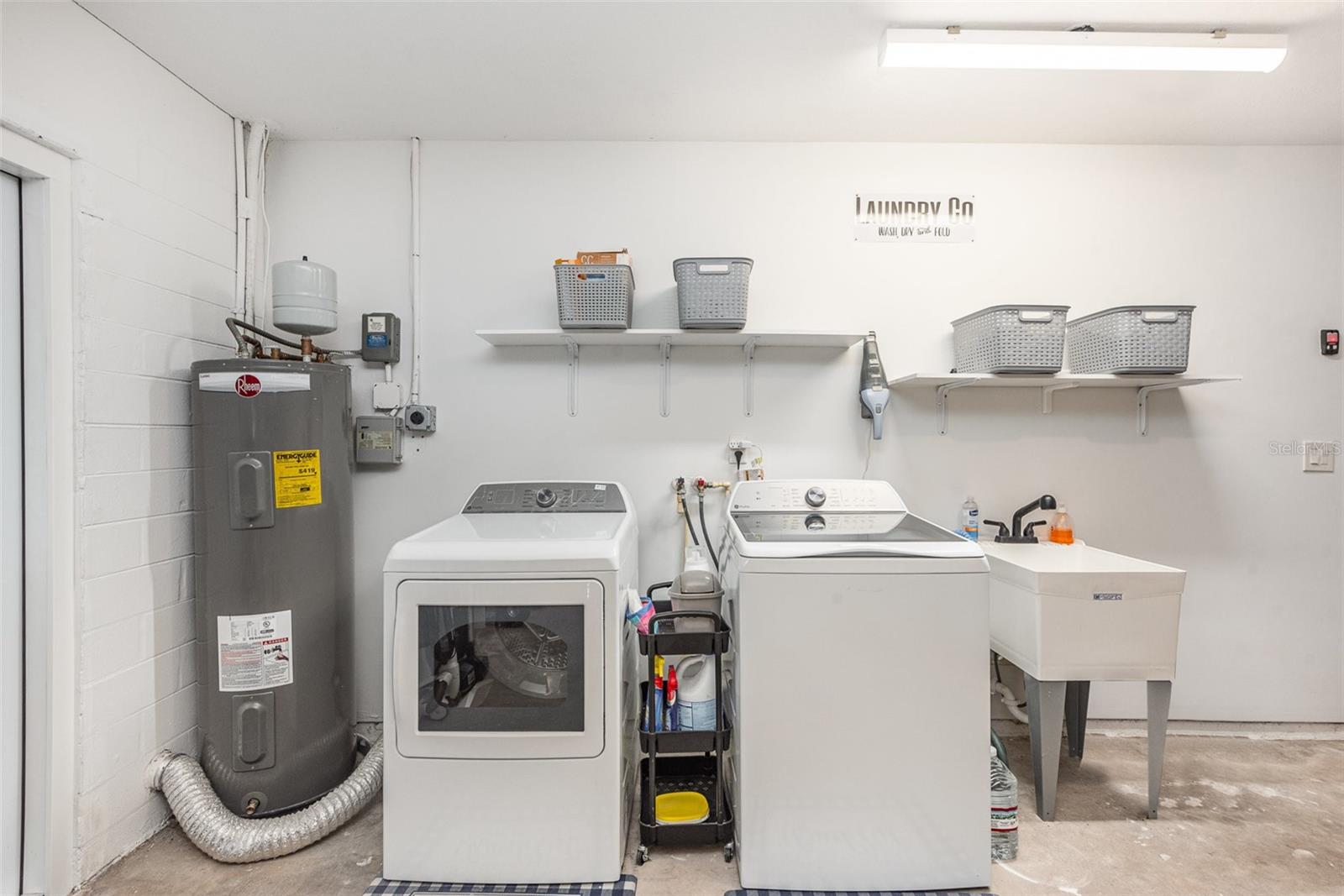 LANTERN PARK UNITS 01 & 02 - Residential