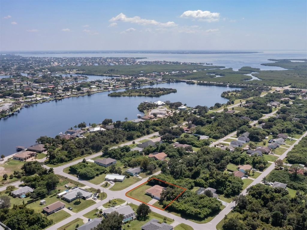 Photo of 733 Springview Avenue NW, Port Charlotte, FL 33948 (MLS # N6140096)