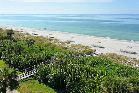 A home in LONGBOAT KEY