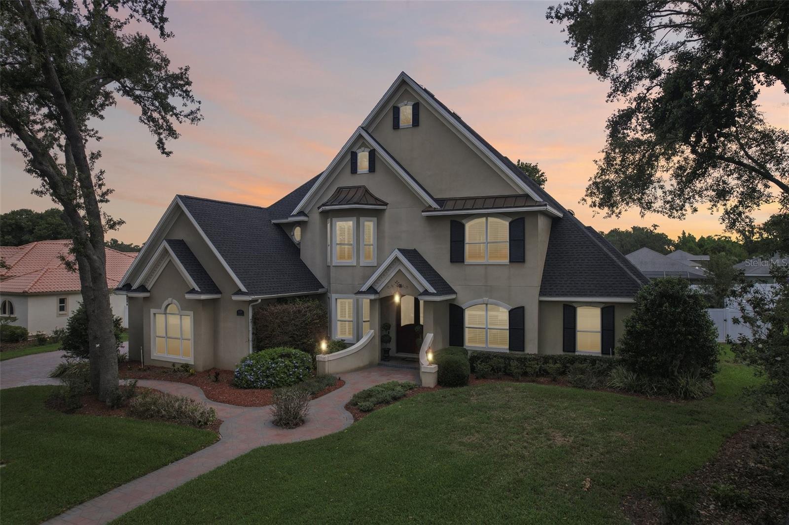 ASHTON OAKS - Residential