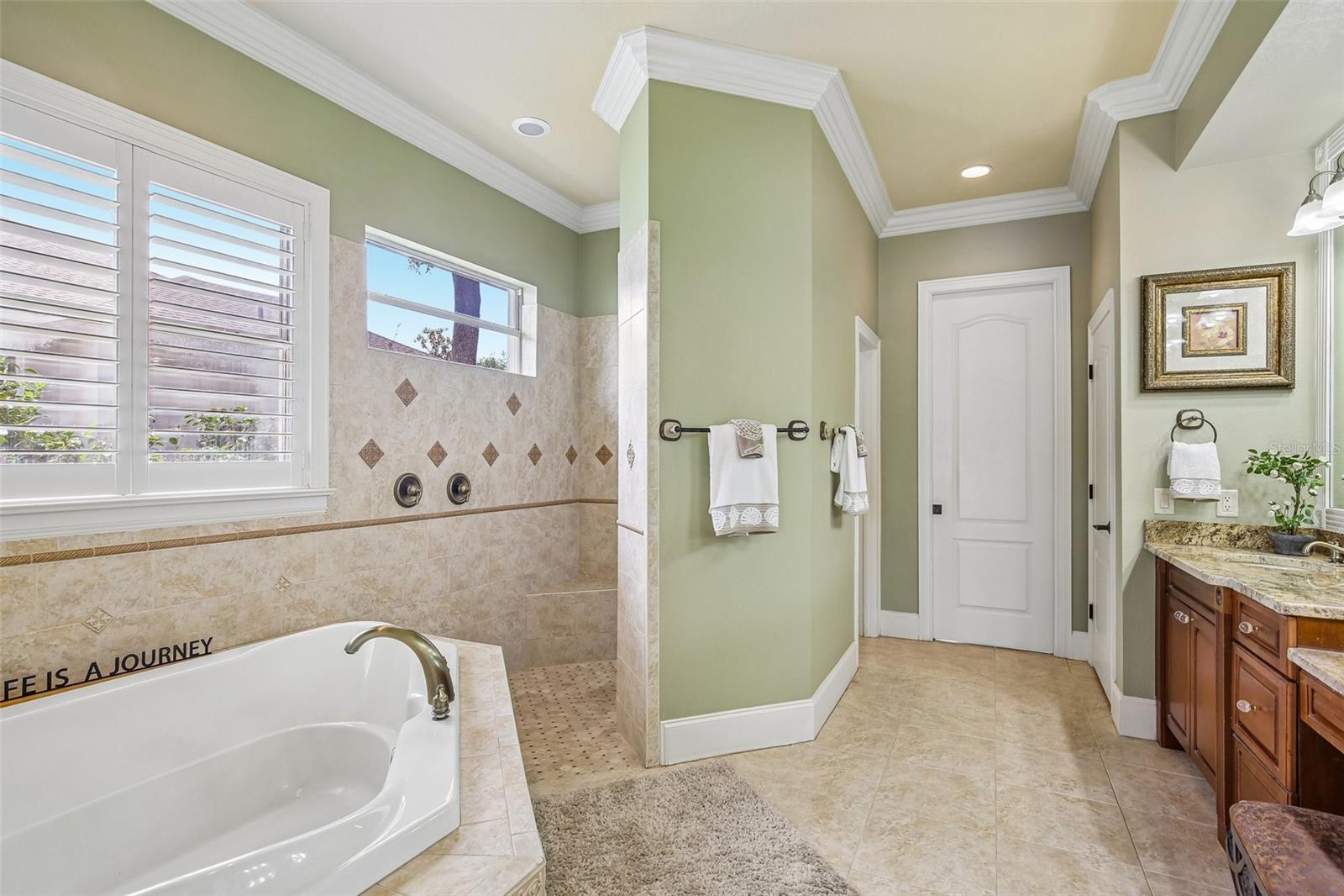 ASHTON OAKS - Residential