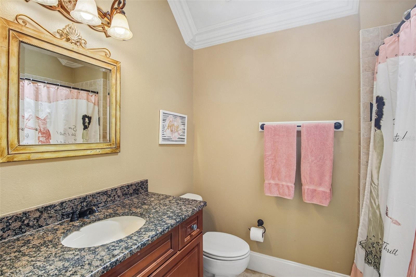 ASHTON OAKS - Residential
