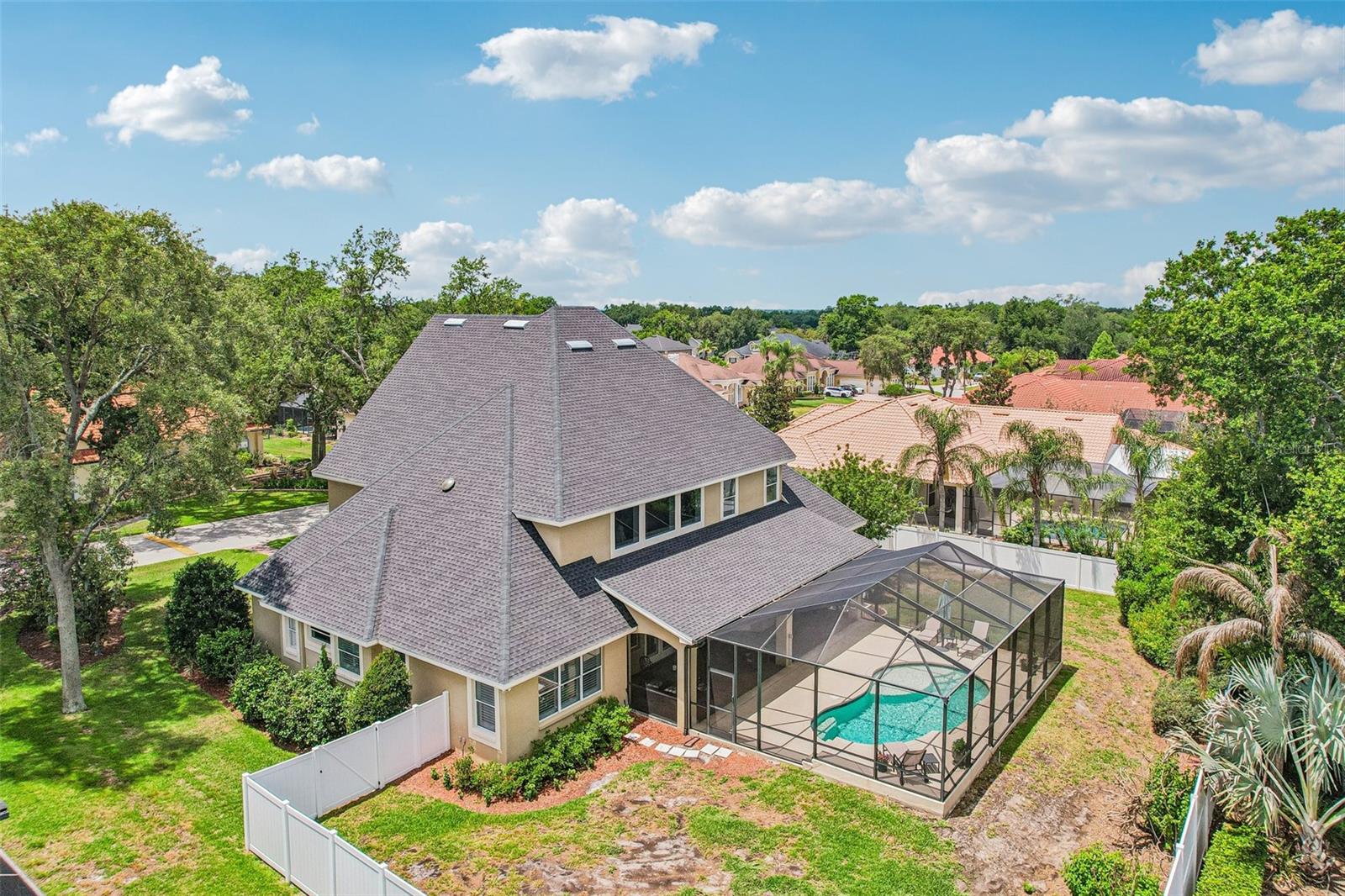 ASHTON OAKS - Residential