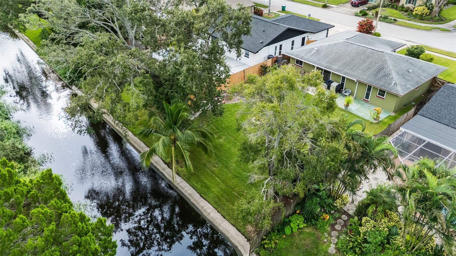 BONNIE GLYNN PH ONE-A - Residential