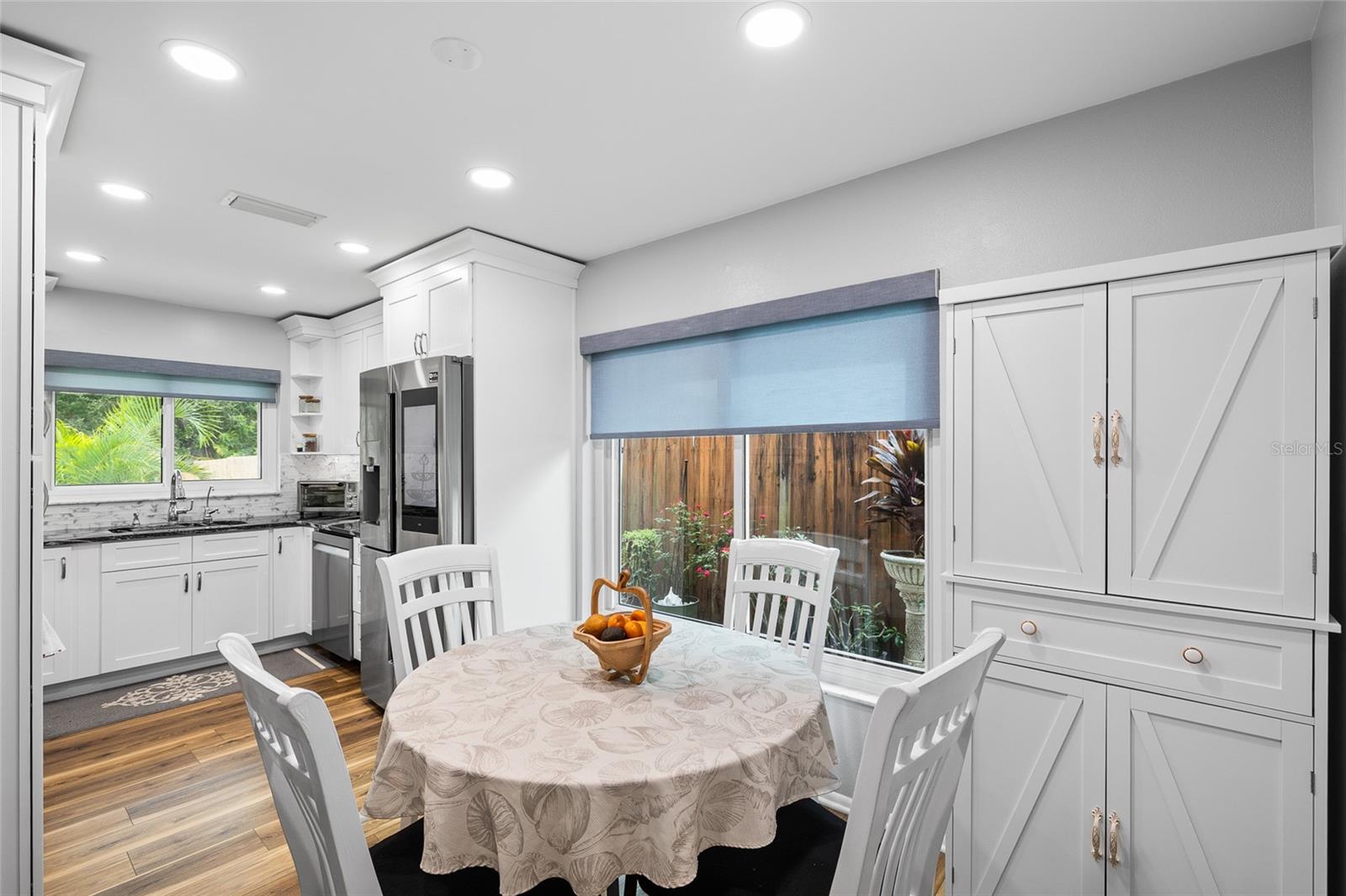 BONNIE GLYNN PH ONE-A - Residential