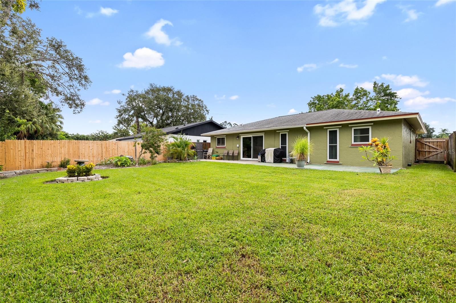 BONNIE GLYNN PH ONE-A - Residential