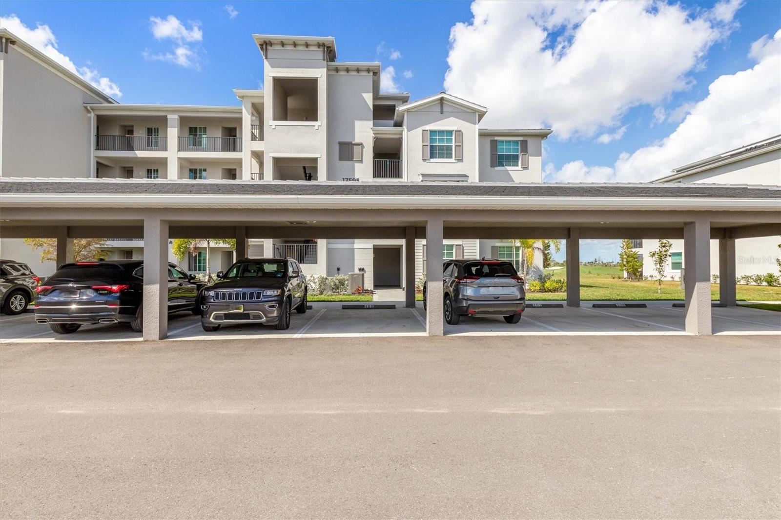 WELLEN PARK GOLF & COUNTRY CLUB - Residential