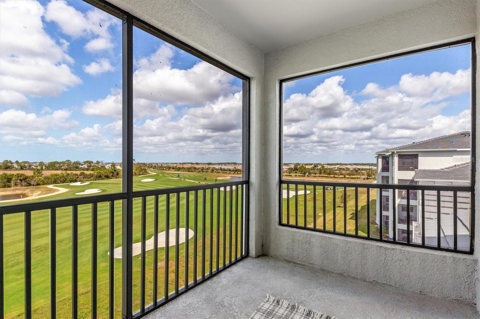 WELLEN PARK GOLF & COUNTRY CLUB - Residential