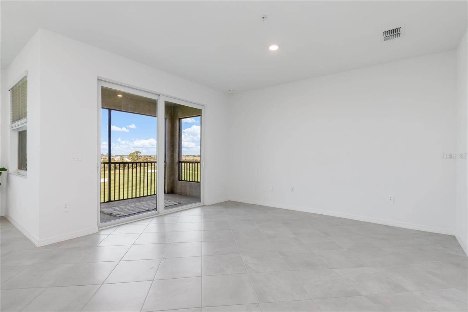 WELLEN PARK GOLF & COUNTRY CLUB - Residential