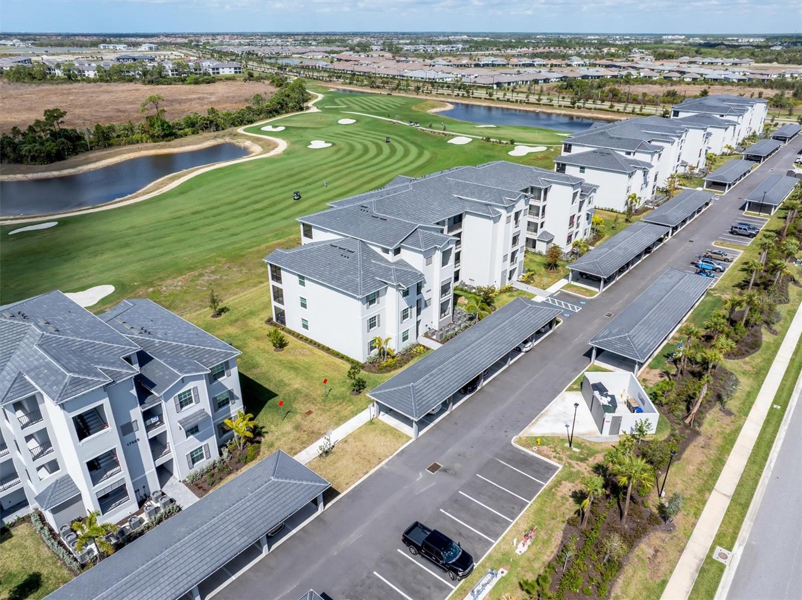 WELLEN PARK GOLF & COUNTRY CLUB - Residential