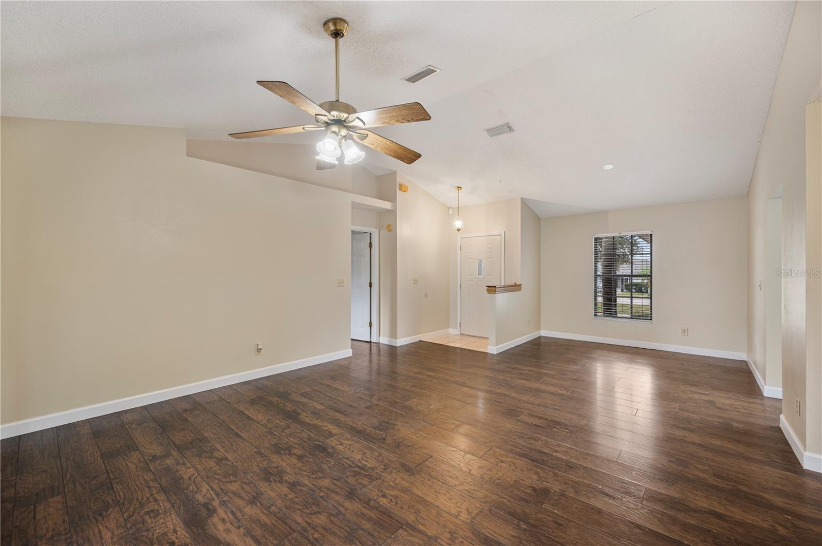 NORTH POINTE PH 01 - Residential