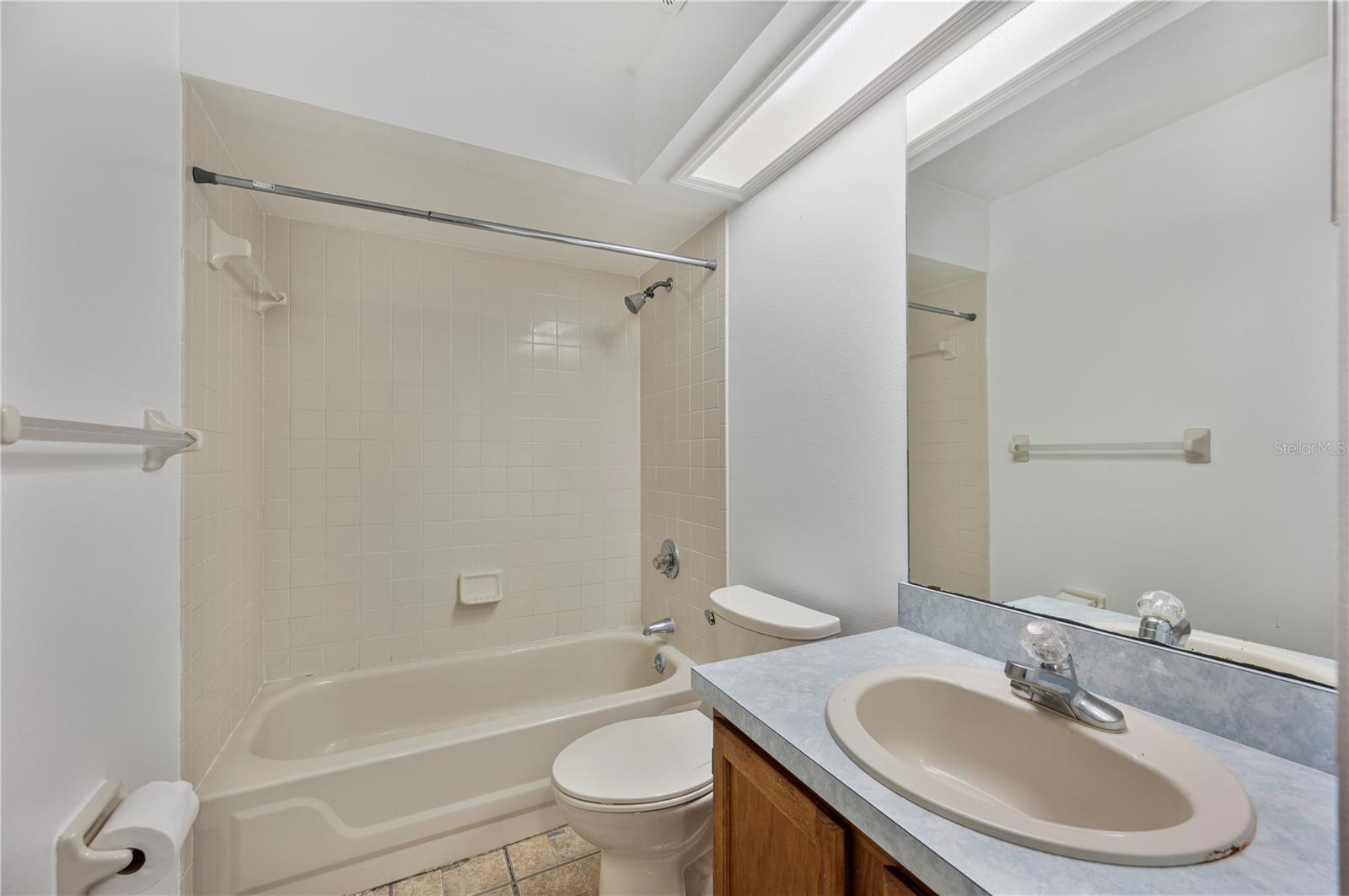 NORTH POINTE PH 01 - Residential