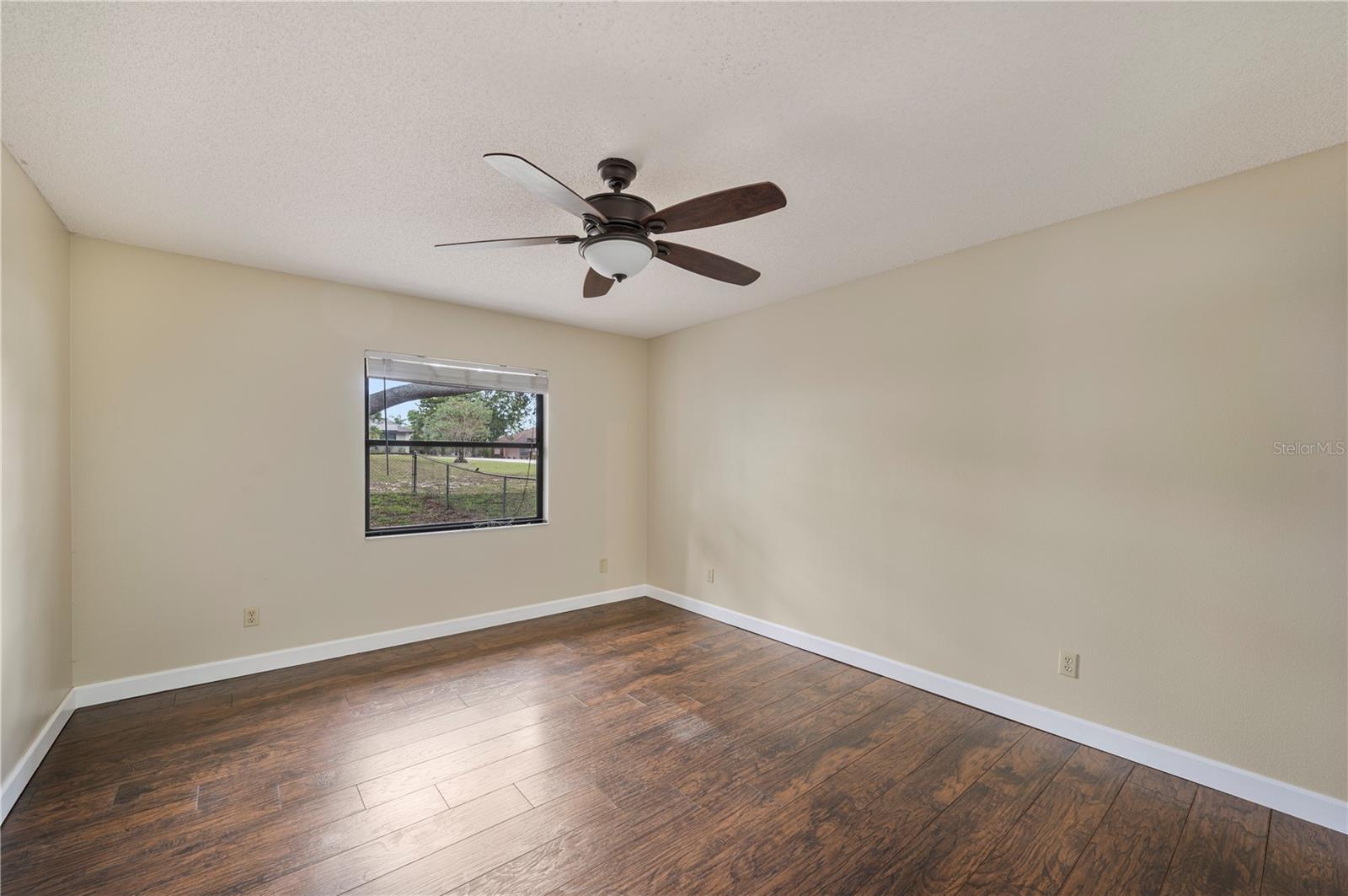 NORTH POINTE PH 01 - Residential