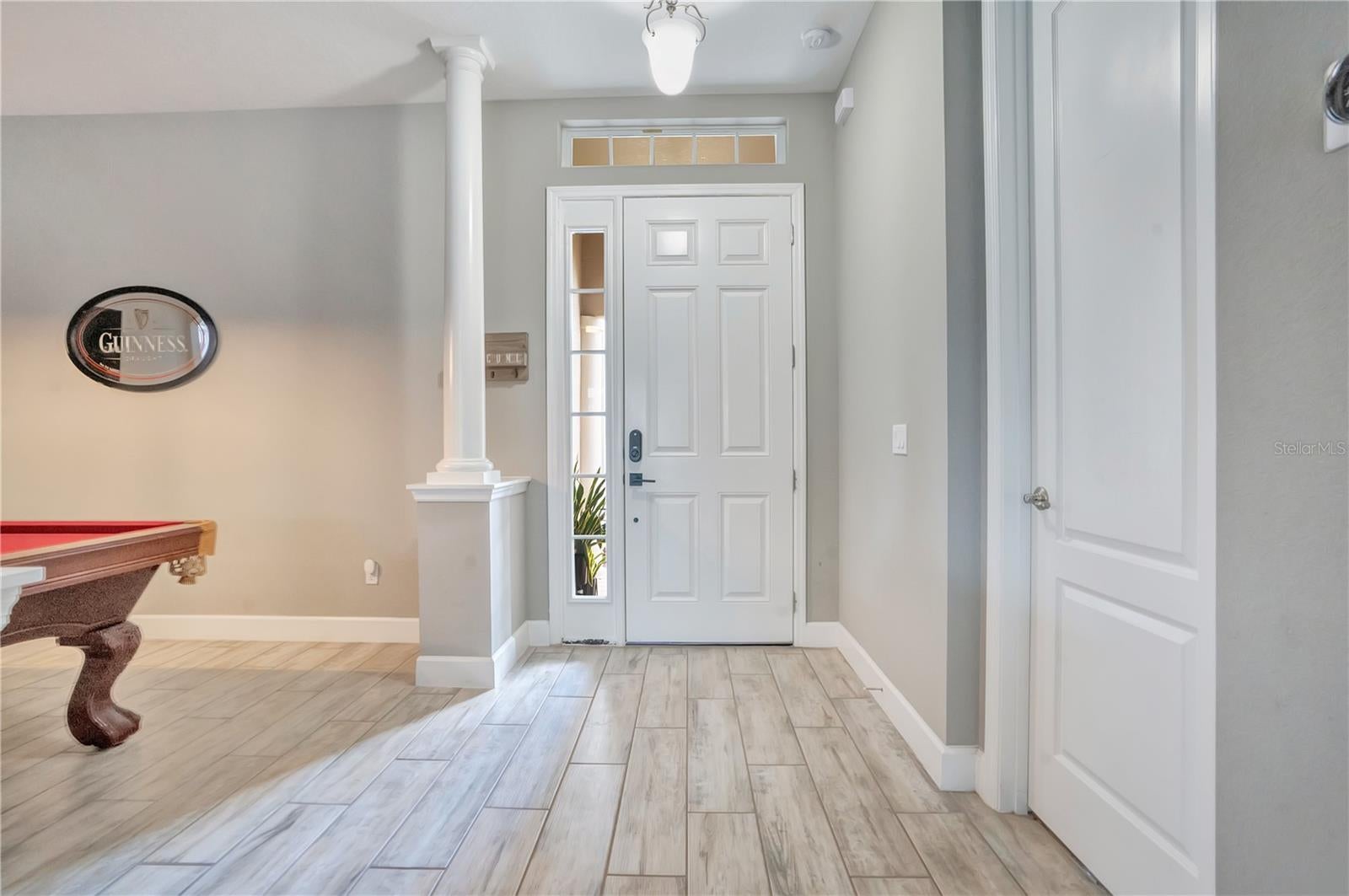 586 NEWHALL LANE