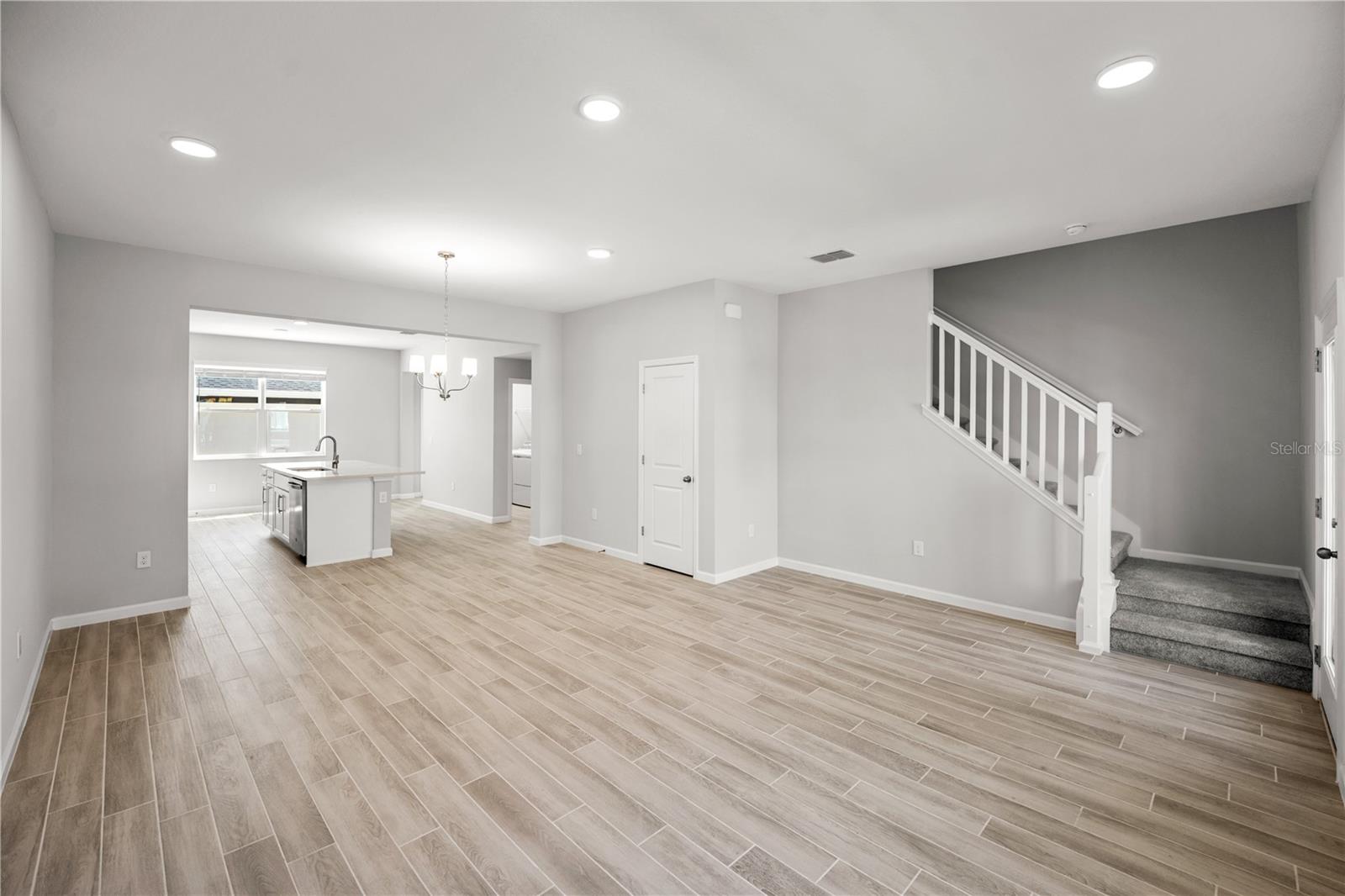 1367 MOUNT ROYAL DRIVE