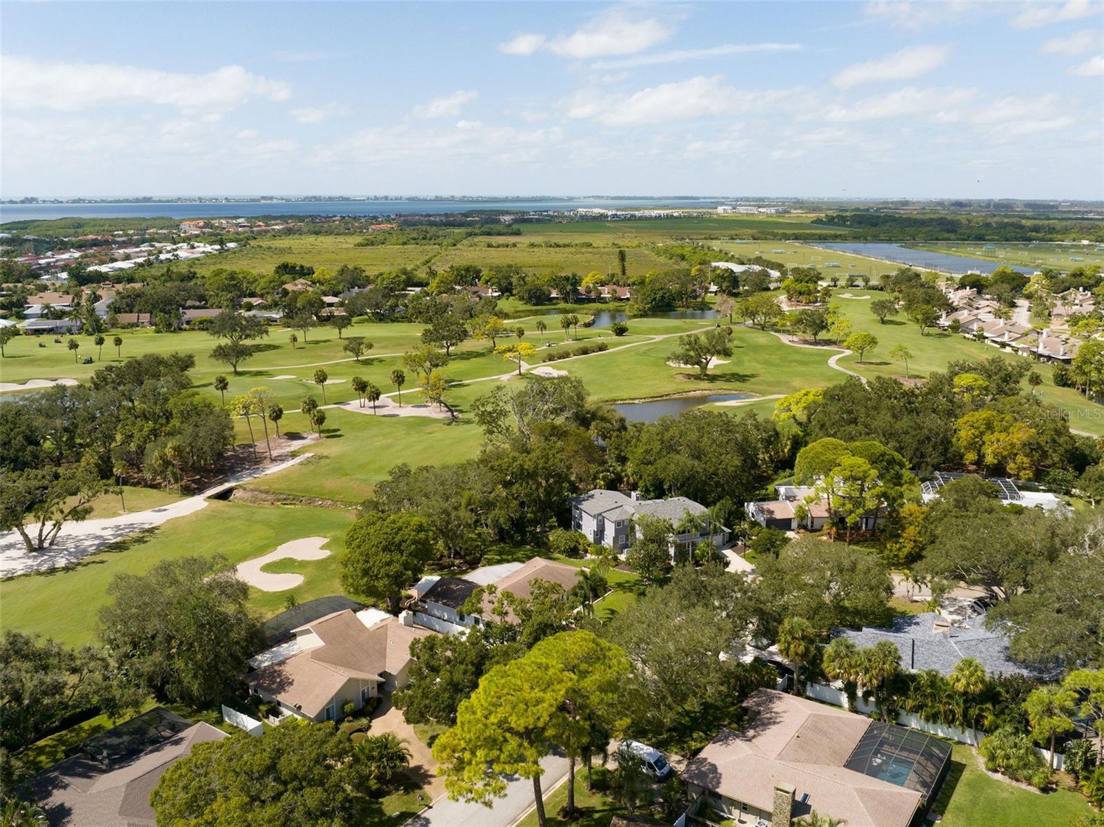 EL CONQUISTADOR VILLAGE II A - Residential