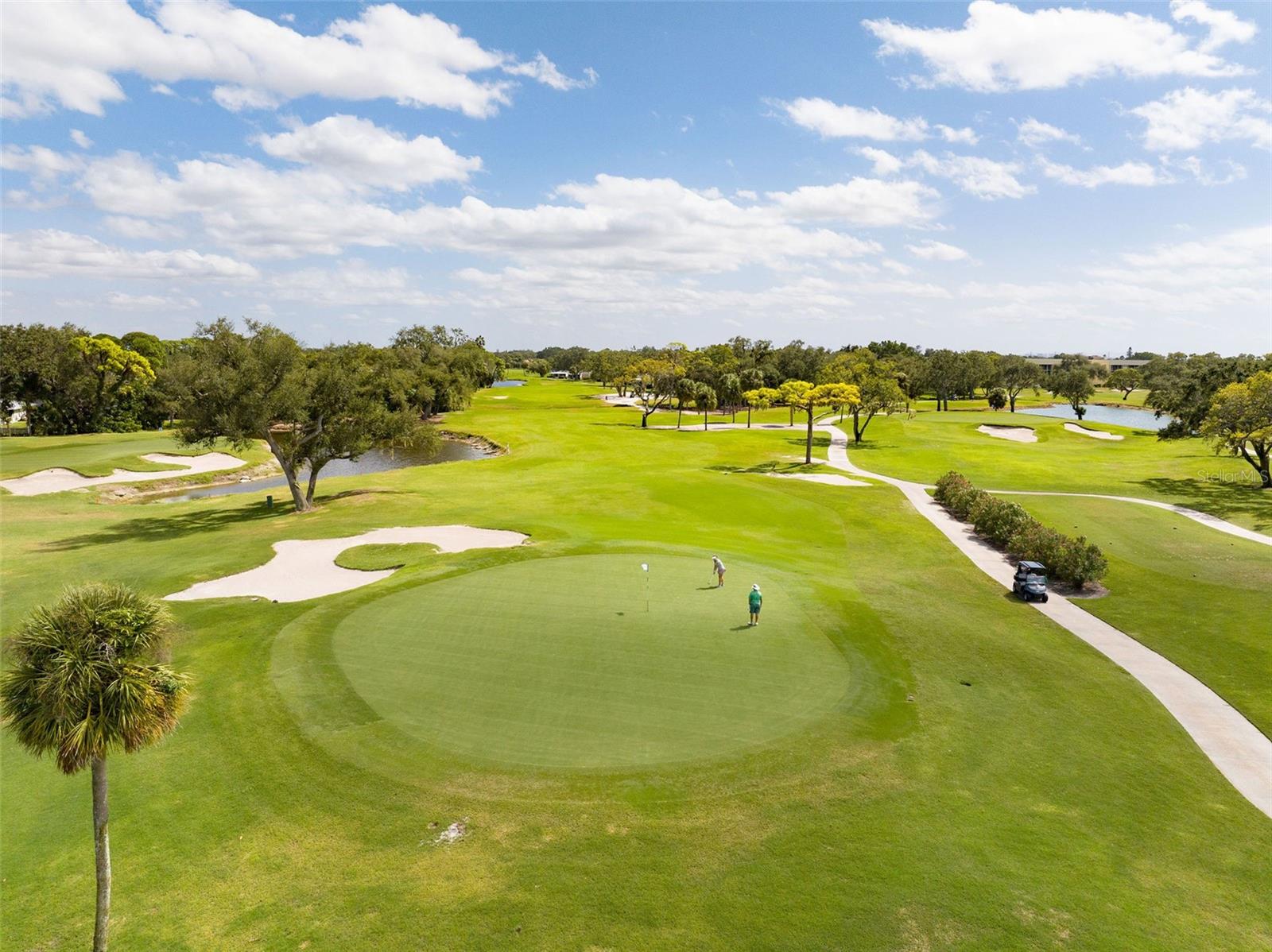 EL CONQUISTADOR VILLAGE II A - Residential