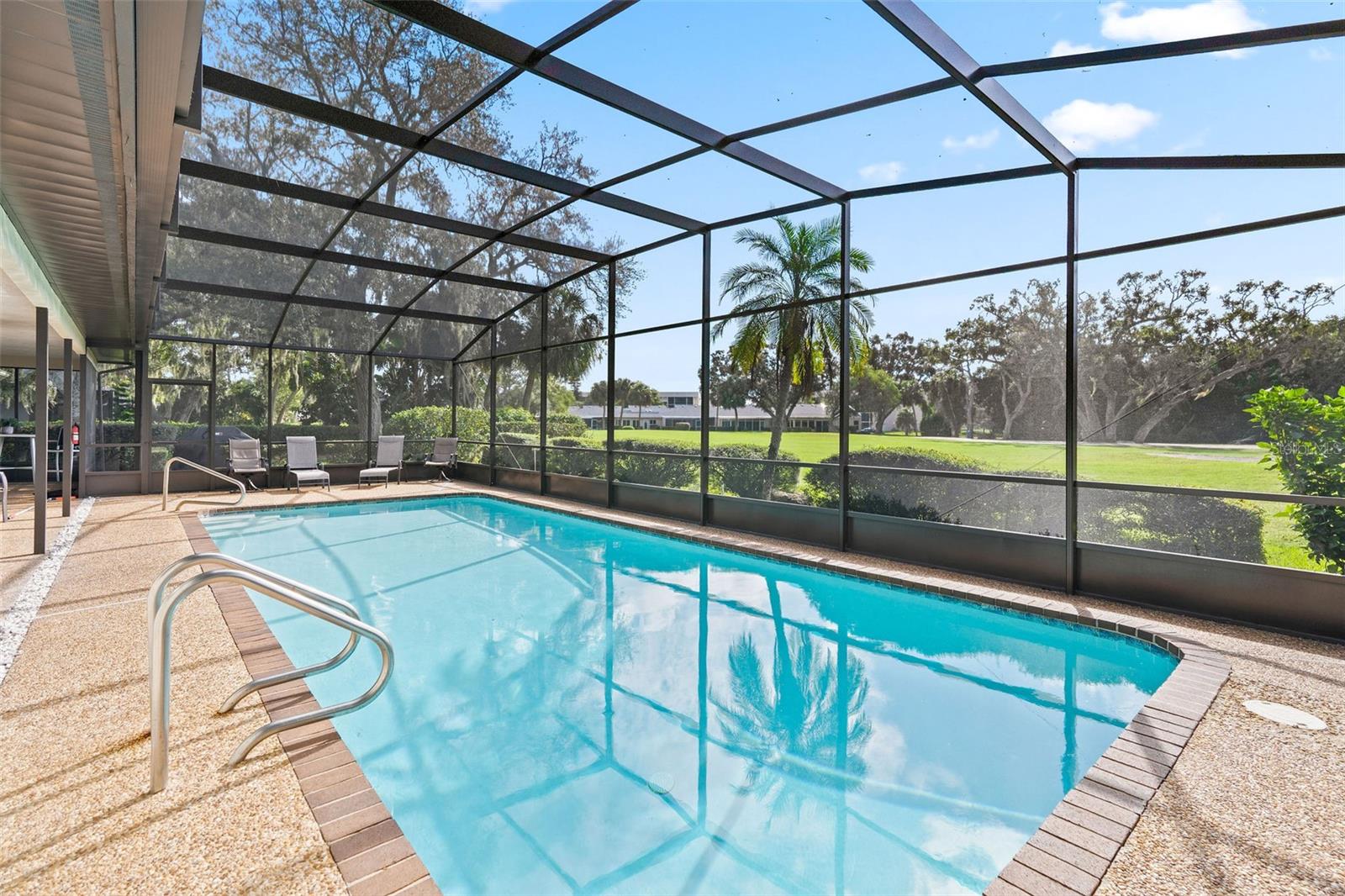 EL CONQUISTADOR VILLAGE II A - Residential