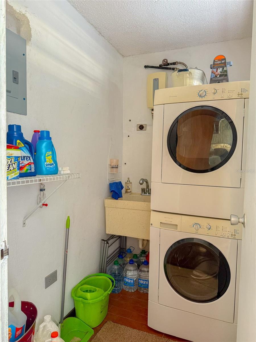 VILLA MARINA - Residential