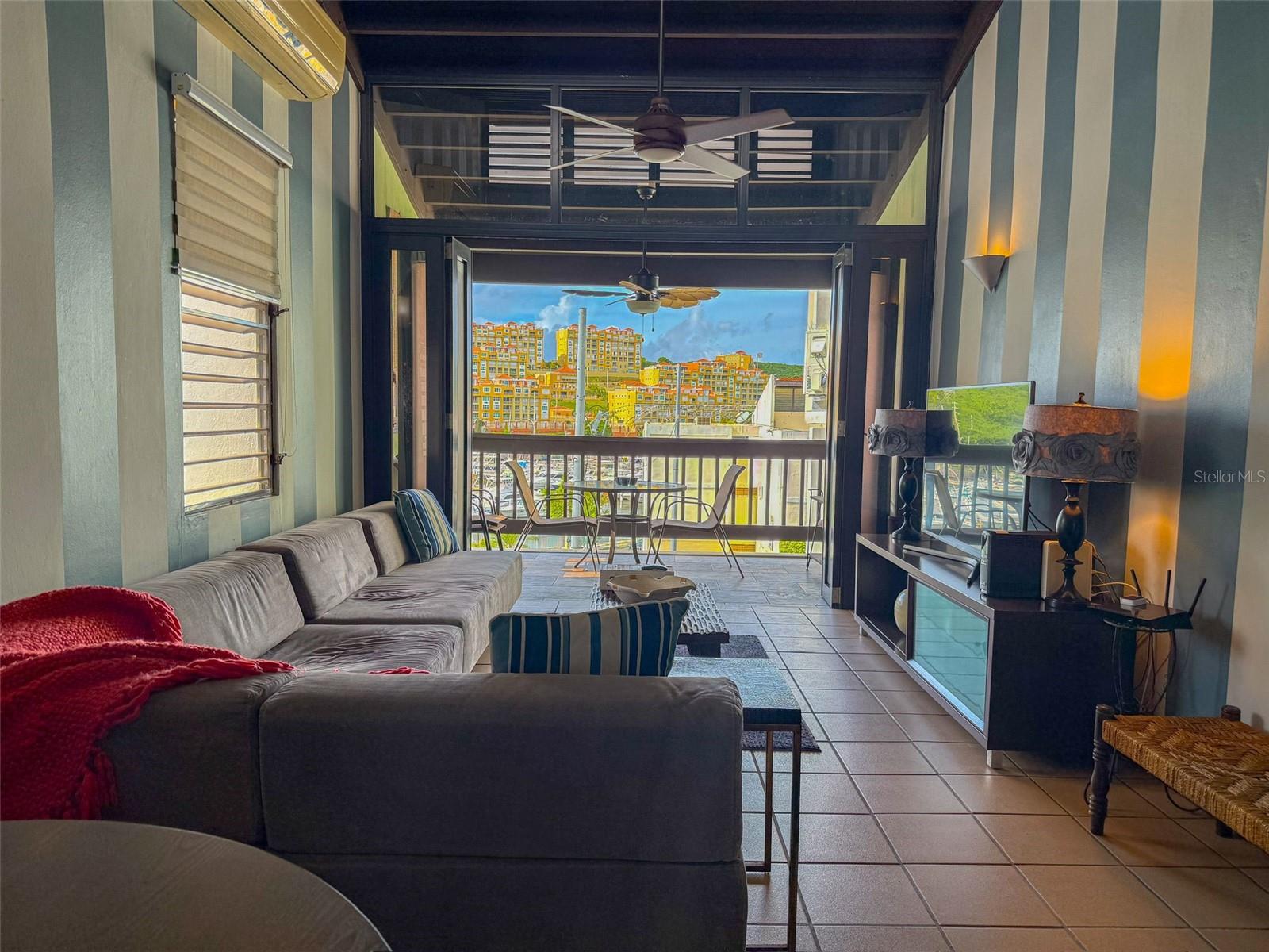 200 Ave Marina VILLA MARINA E-302