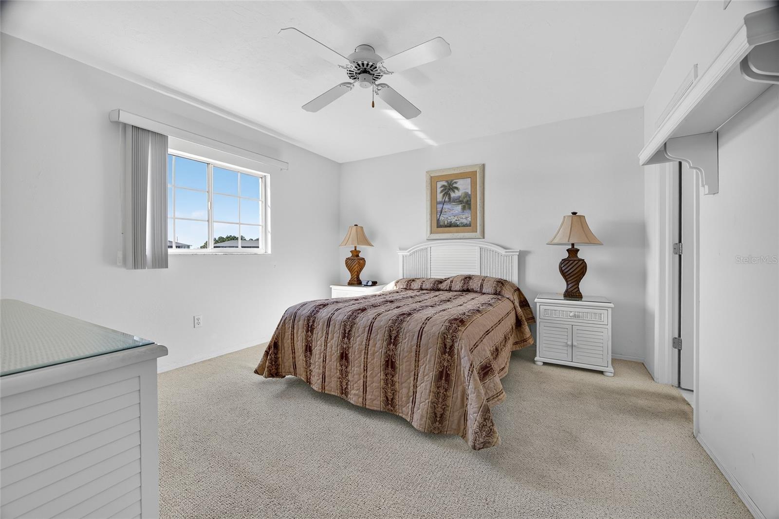 LAKES EDGE PH 05 - Residential