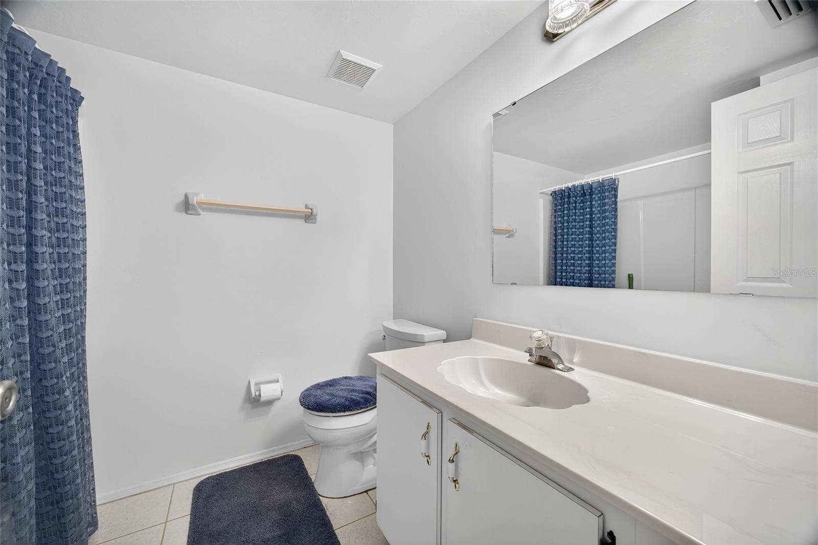 LAKES EDGE PH 05 - Residential