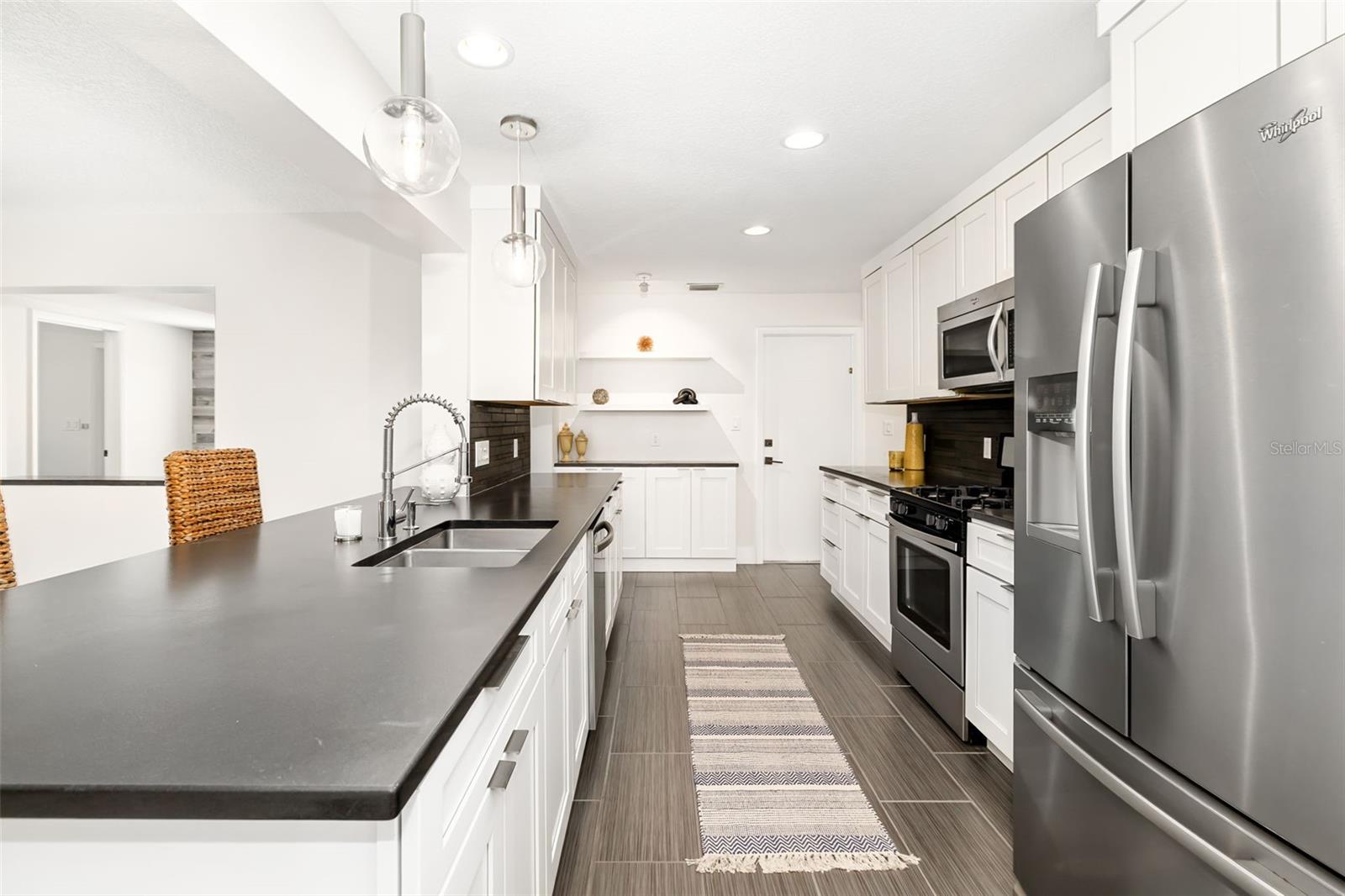 BROADWATER UNIT 2 BLK M REP - Residential