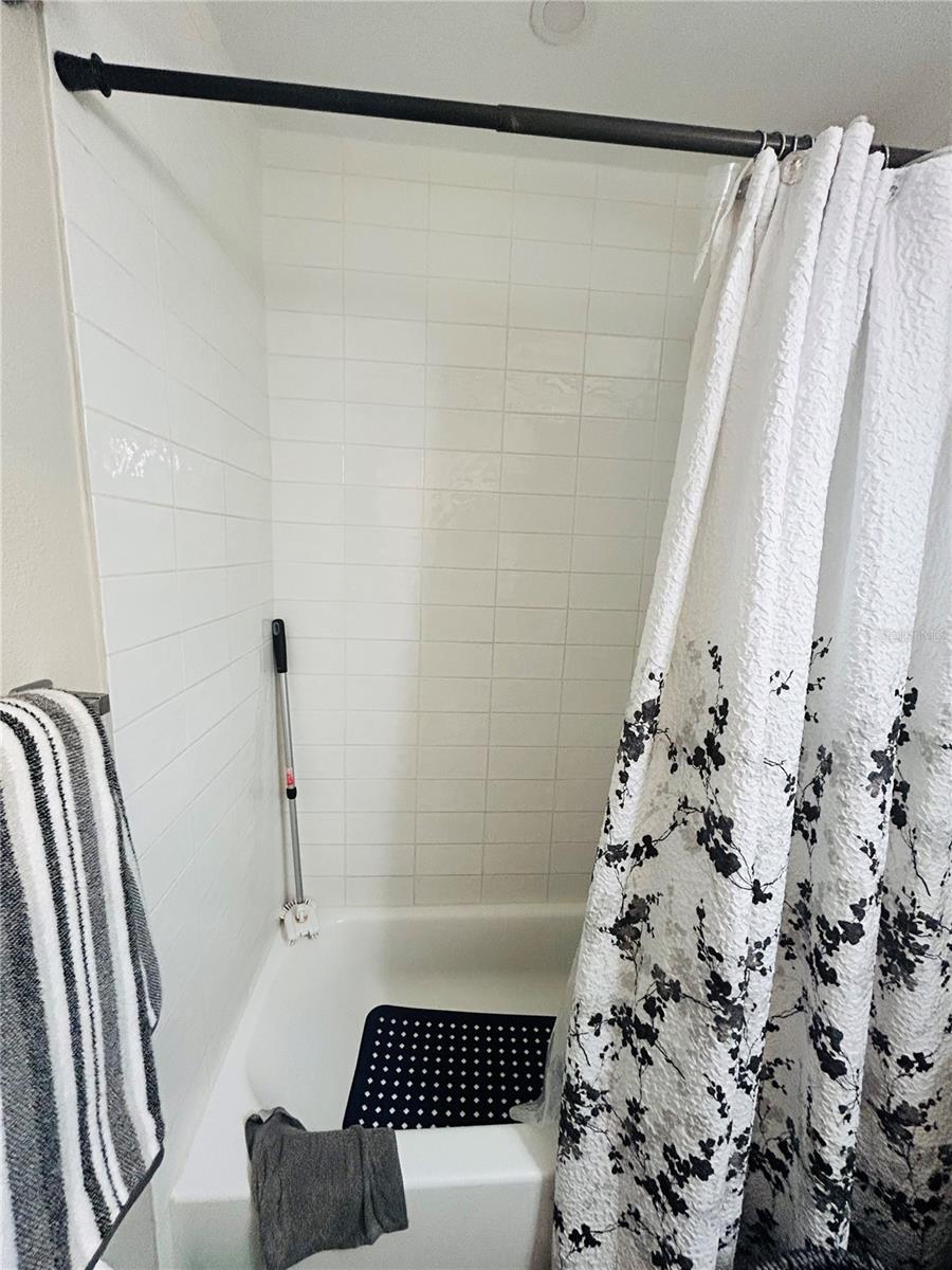 RIDGEWAY - Residential