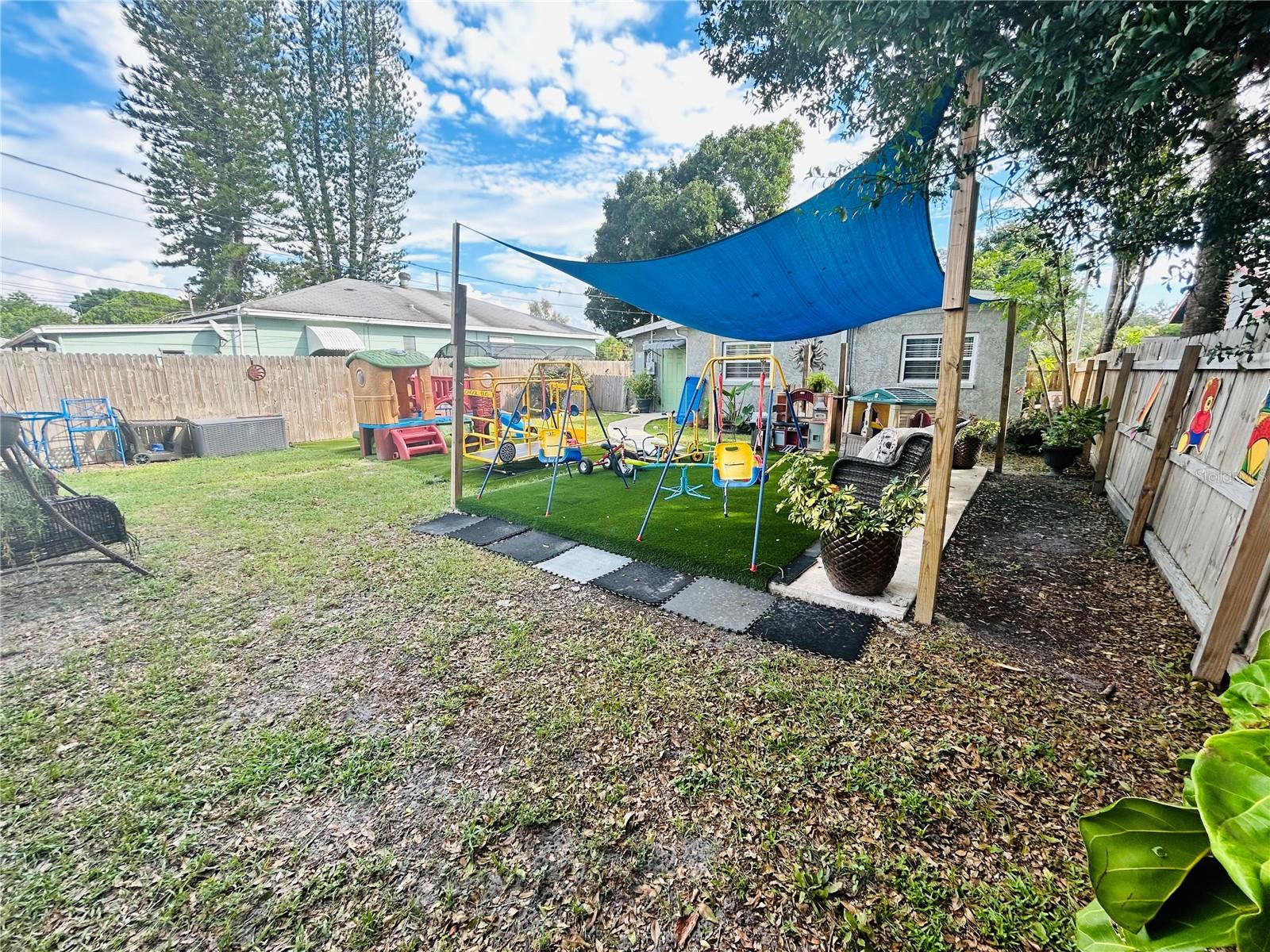 RIDGEWAY - Residential