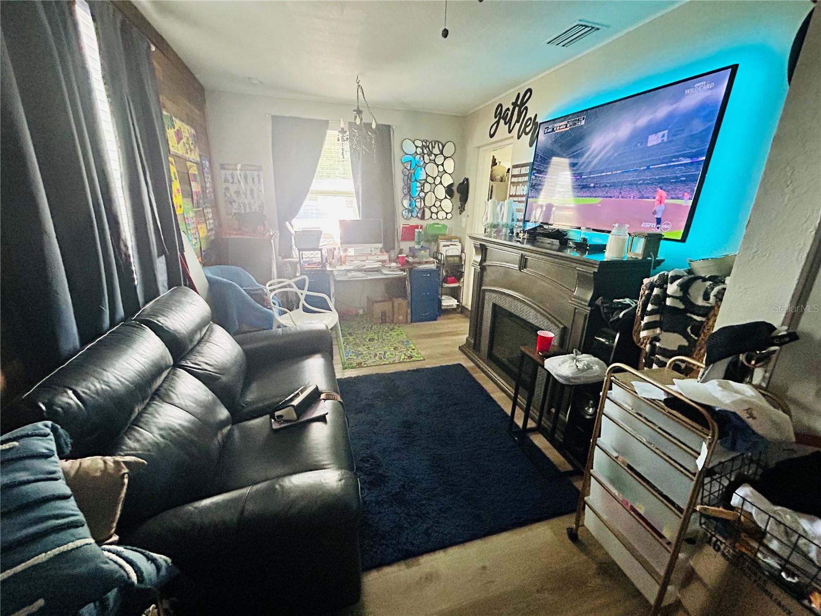 RIDGEWAY - Residential