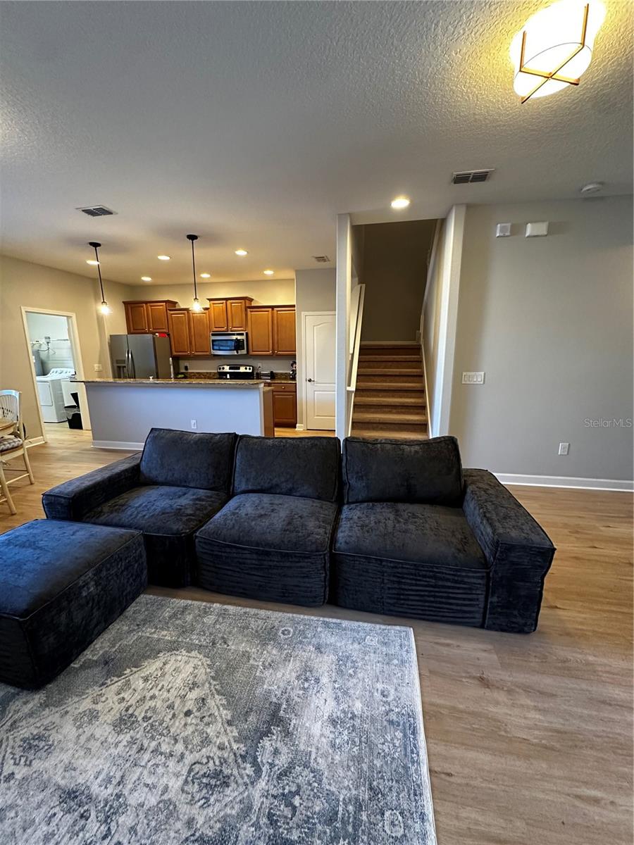 SIGNATURE LAKES PH 02 A B H I J - Residential Lease