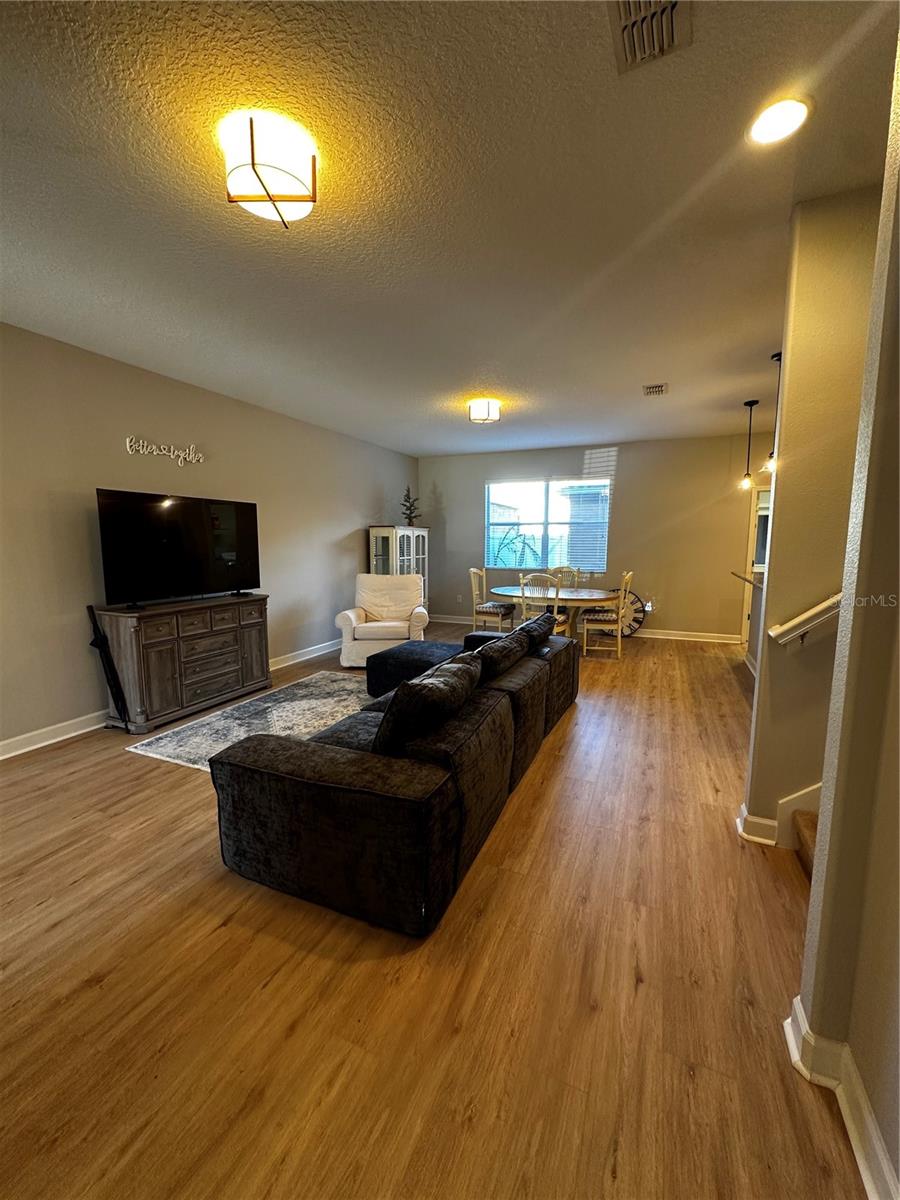 SIGNATURE LAKES PH 02 A B H I J - Residential Lease