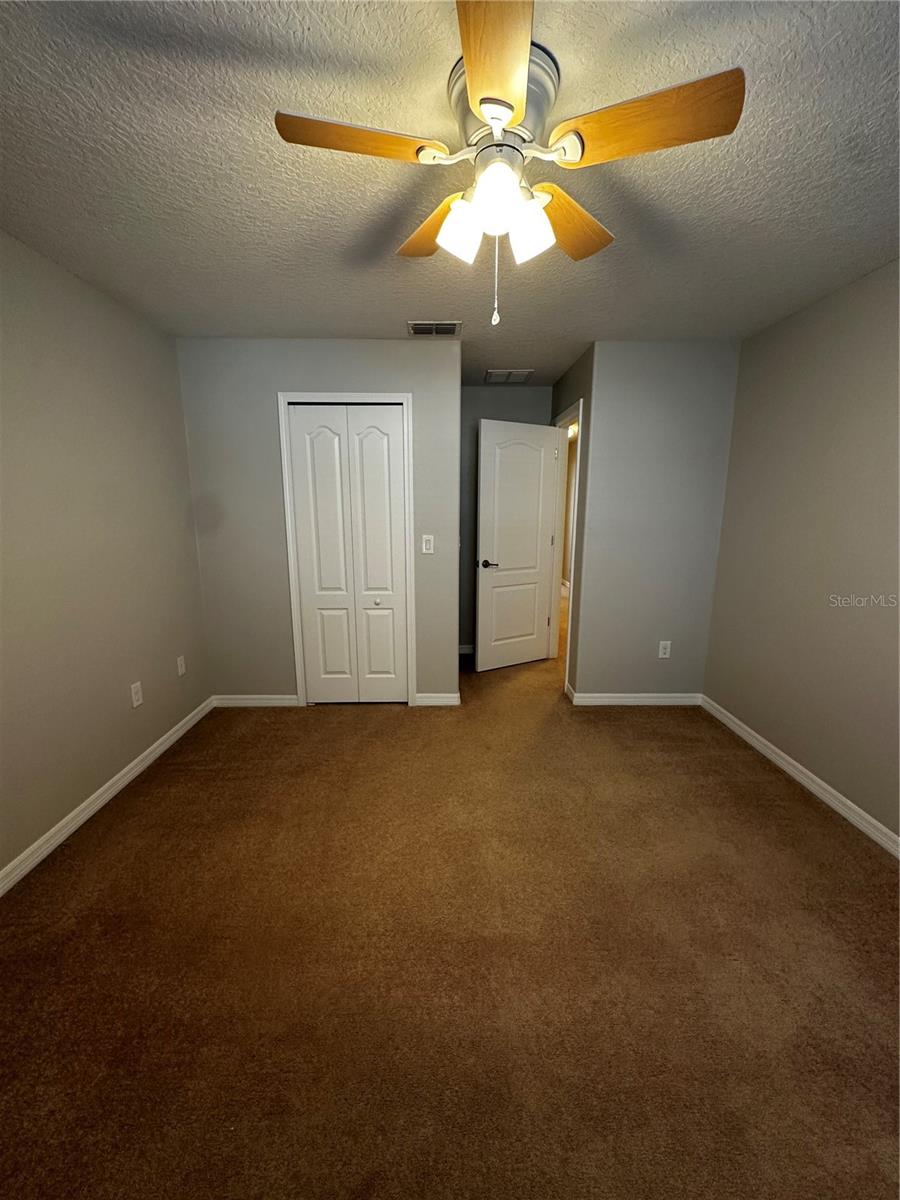 SIGNATURE LAKES PH 02 A B H I J - Residential Lease