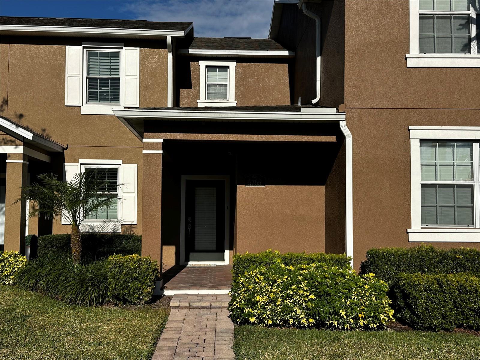 SIGNATURE LAKES PH 02 A B H I J - Residential Lease