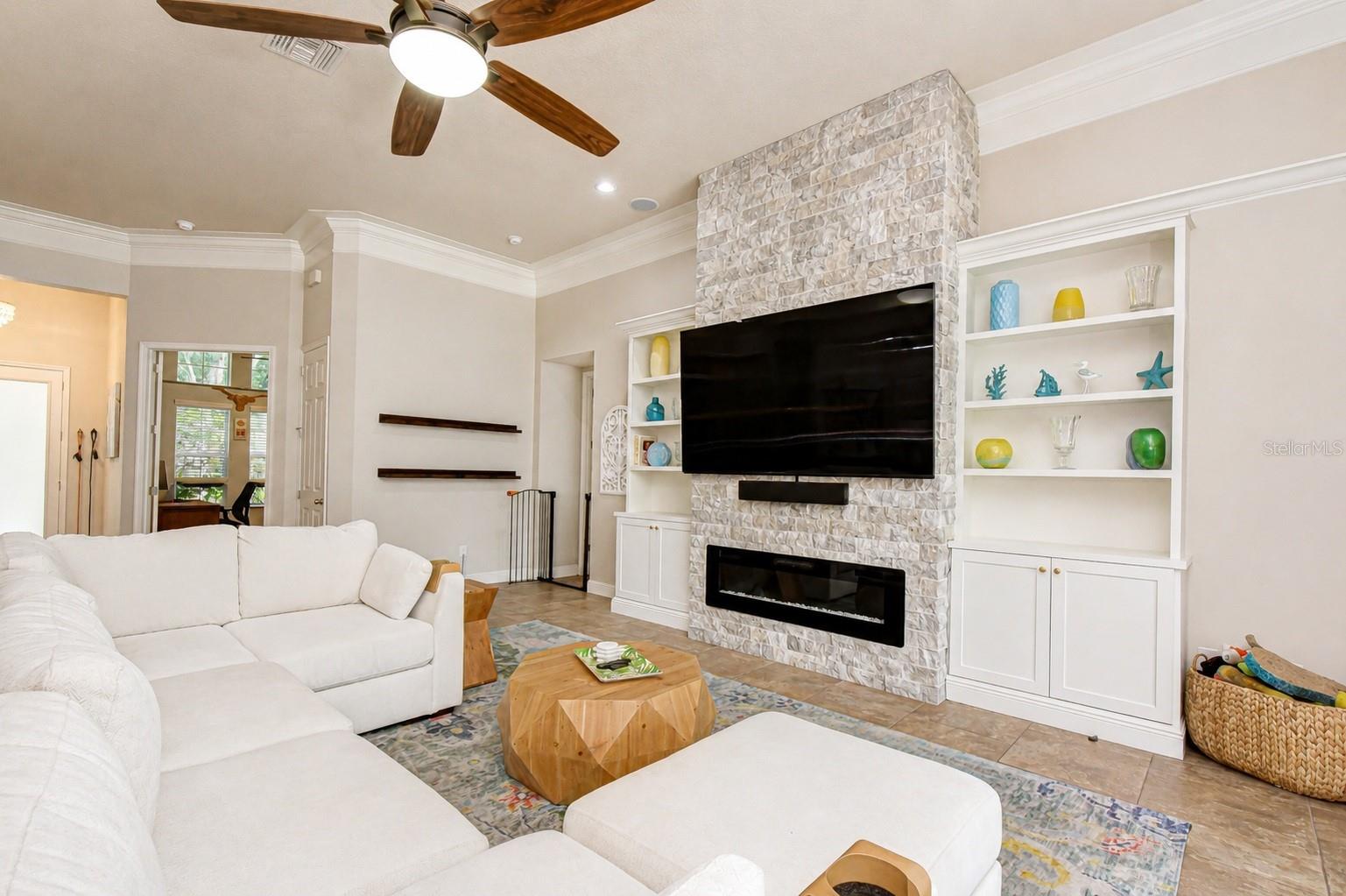 FISHHAWK RANCH - Residential