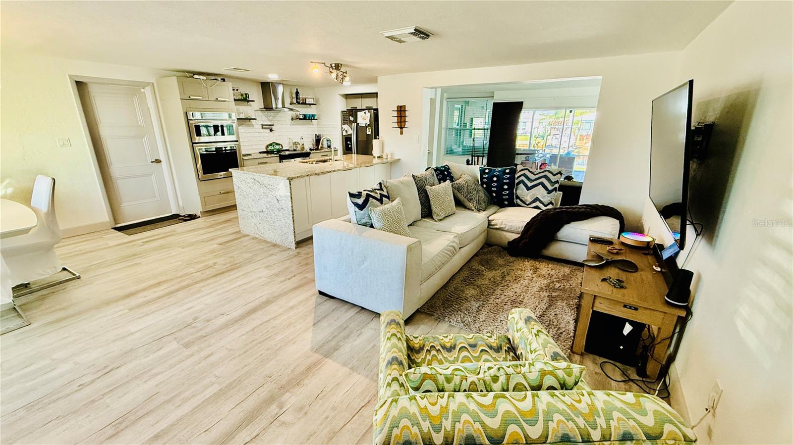 FLOR A MAR - Residential