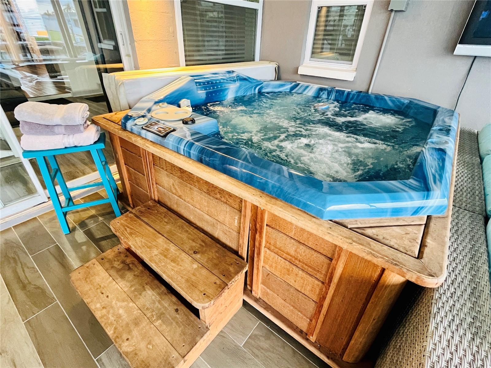 FLOR A MAR - Residential