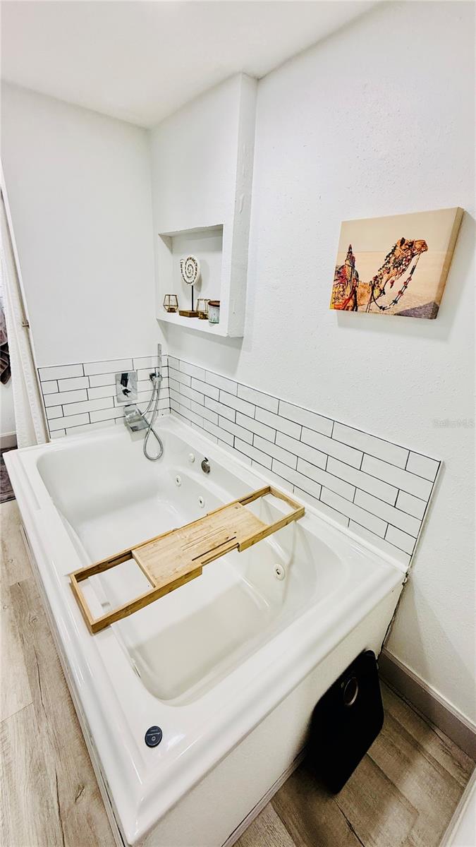 FLOR A MAR - Residential