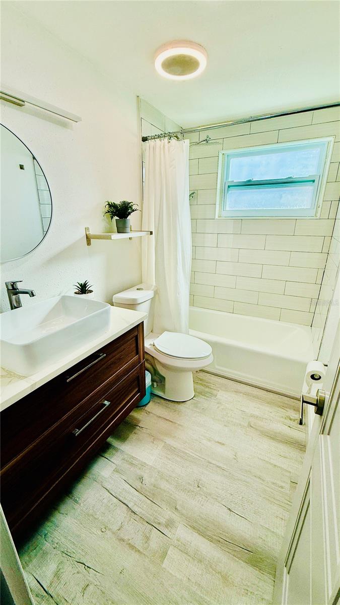 FLOR A MAR - Residential