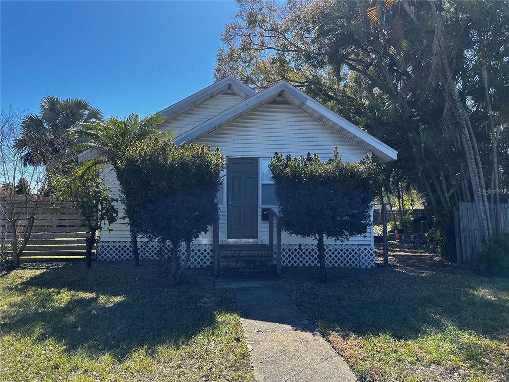 Photo of 3630 38th Avenue N, St Petersburg, FL 33713 (MLS # TB8461919)