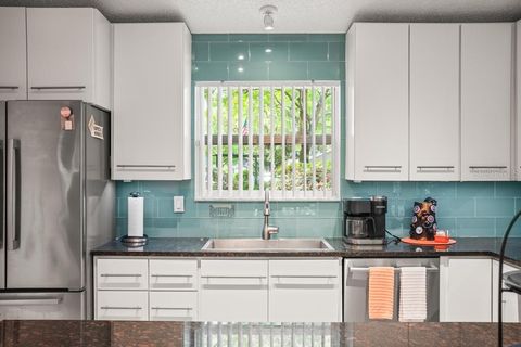 Tiny photo for 658 Clark Court, Mount Dora, FL 32757 (MLS # G5110094)