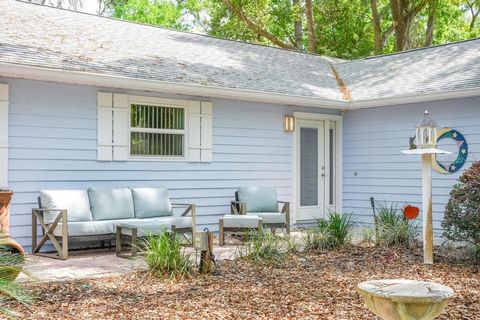 Tiny photo for 658 Clark Court, Mount Dora, FL 32757 (MLS # G5110094)