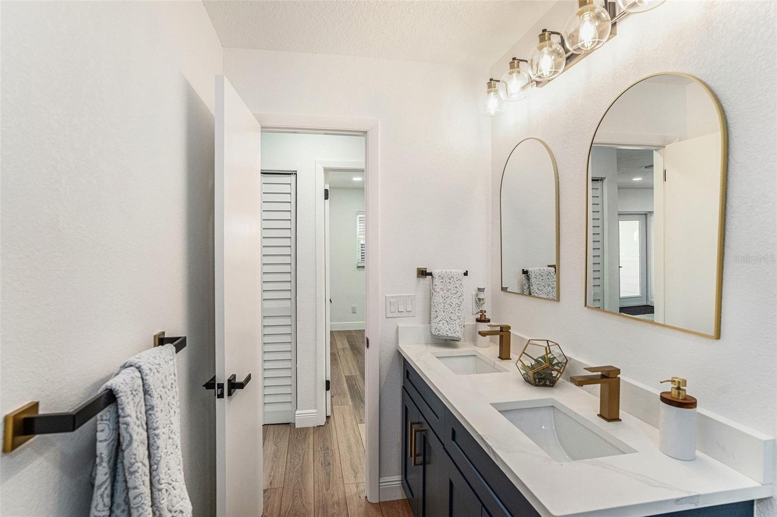 CYPRESS LAKE ESTATES - Residential