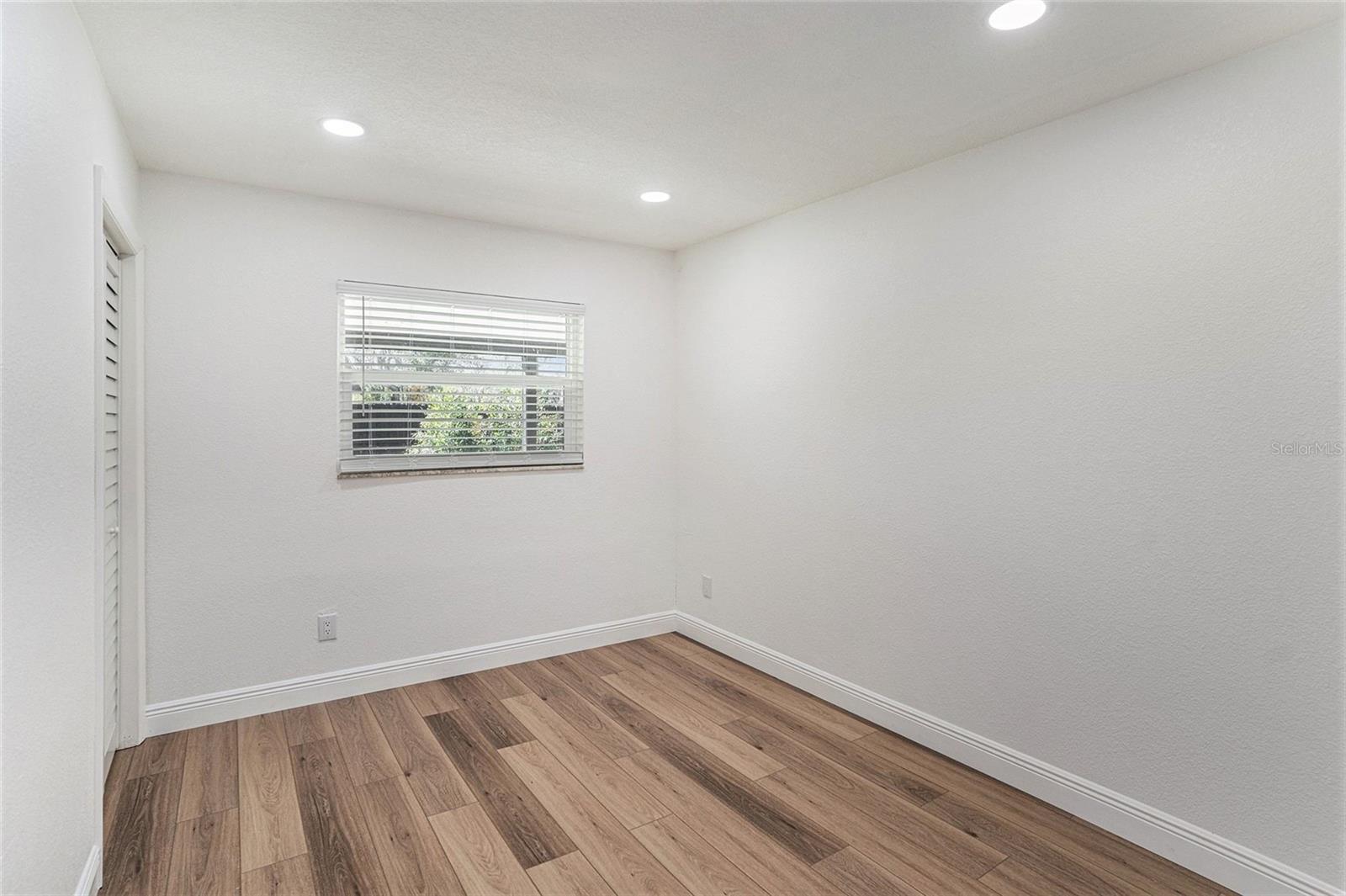 CYPRESS LAKE ESTATES - Residential