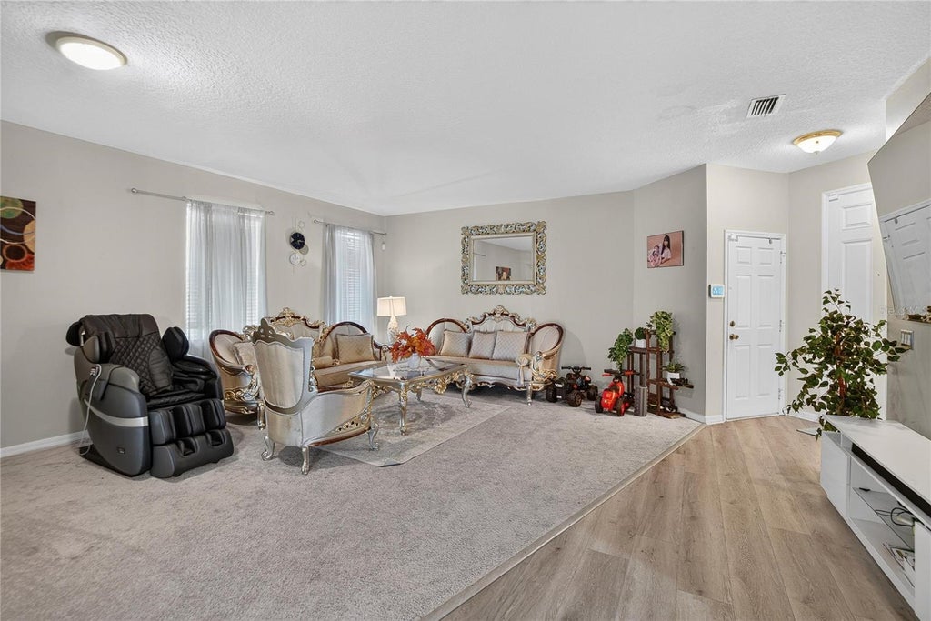 Photo of 12139 Fox Bloom Avenue, Gibsonton, FL 33534 (MLS # TB8562009)