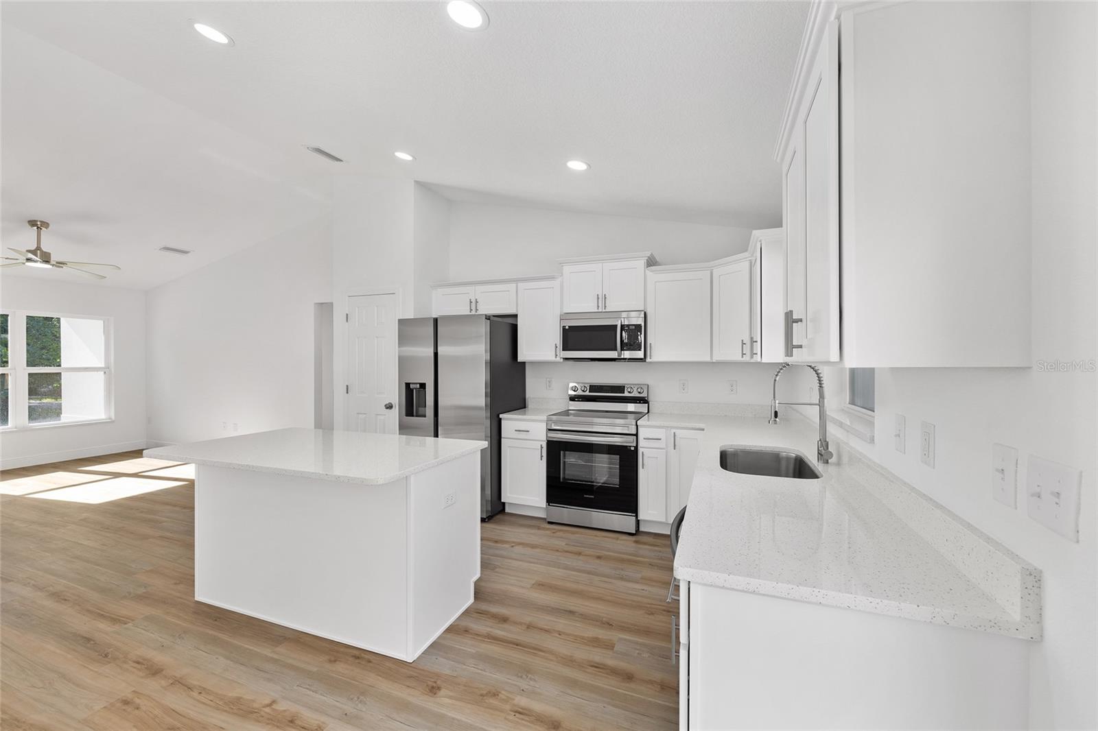 BELLEVIEW HEIGHTS ESTATE - Residential